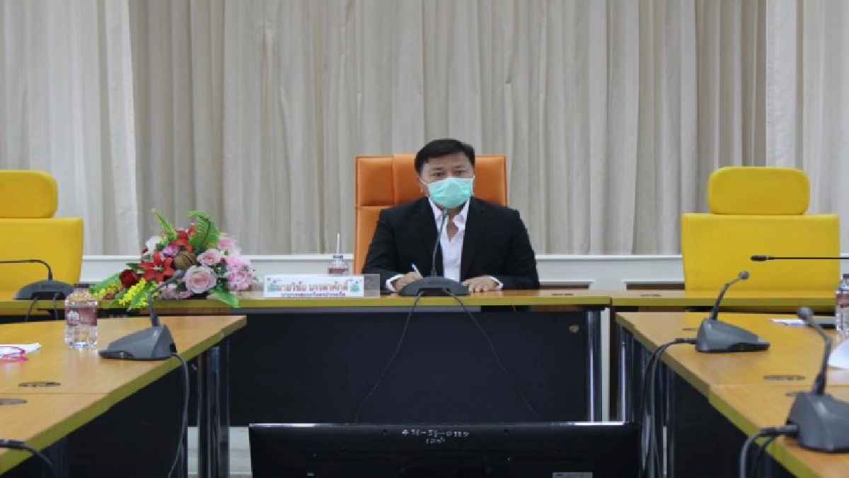 นายกเล็กปากเกร็ดประชุมผู้ประกอบการเฝ้าระวังการ ระบาดโควิด-19
