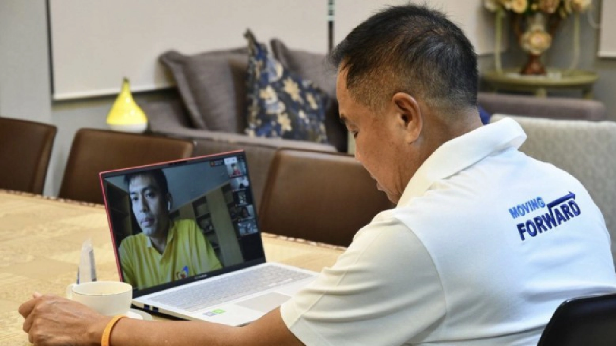 บอลไทยจะเตะได้มั้ย และเตะกันยังไง