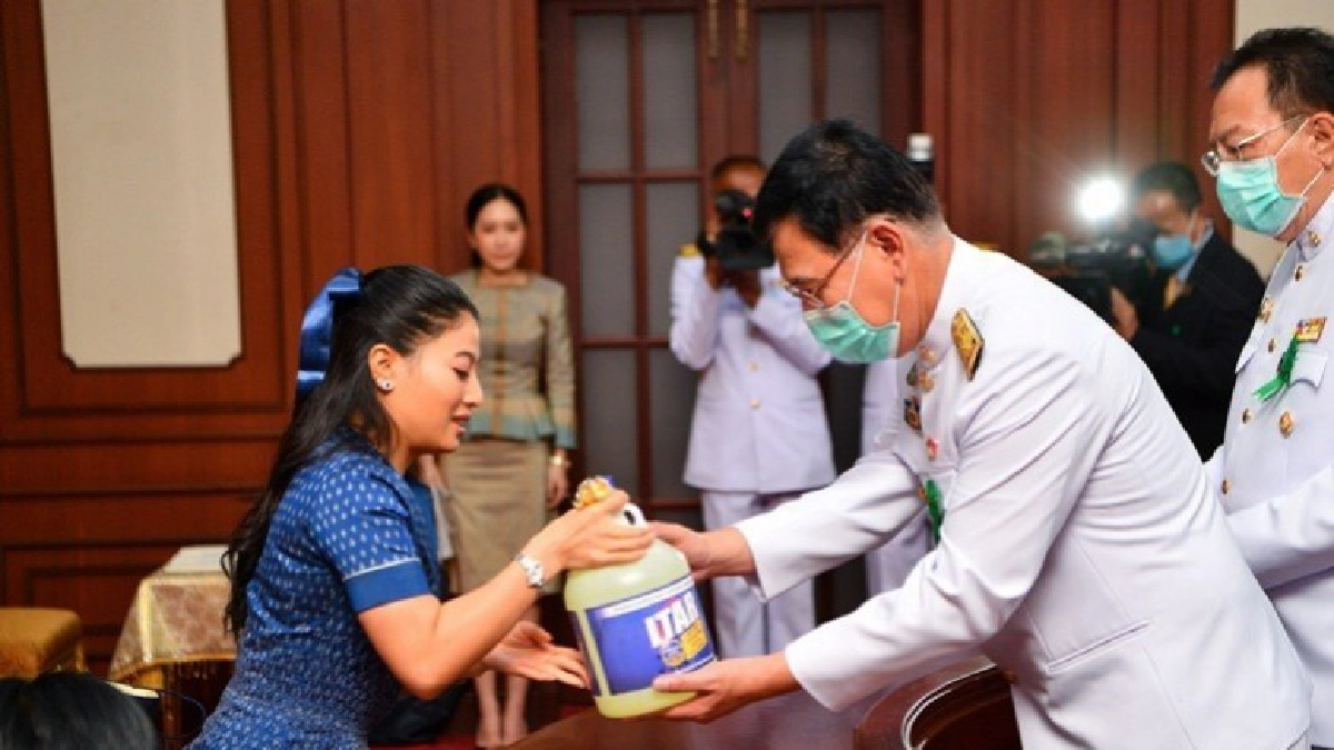 เจ้าฟ้าสิริวัณณวรีฯ พระราชทานกำลังพระทัยแก่บุคลากรแพทย์ทั่วประเทศ เจ้าฟ้าสิริวัณณวรีฯ พระราชทานกำลังพระทัยแก่บุคลากรแพทย์ทั่วประเทศ