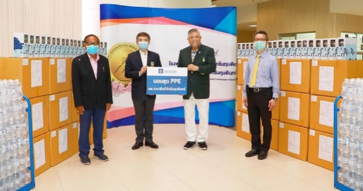 วิริยะประกันภัย ร่วมสู้ภัยโควิดสนับสนุนชุด PPE  รพ.รามาธิบดีจักรีนฤบดินทร์