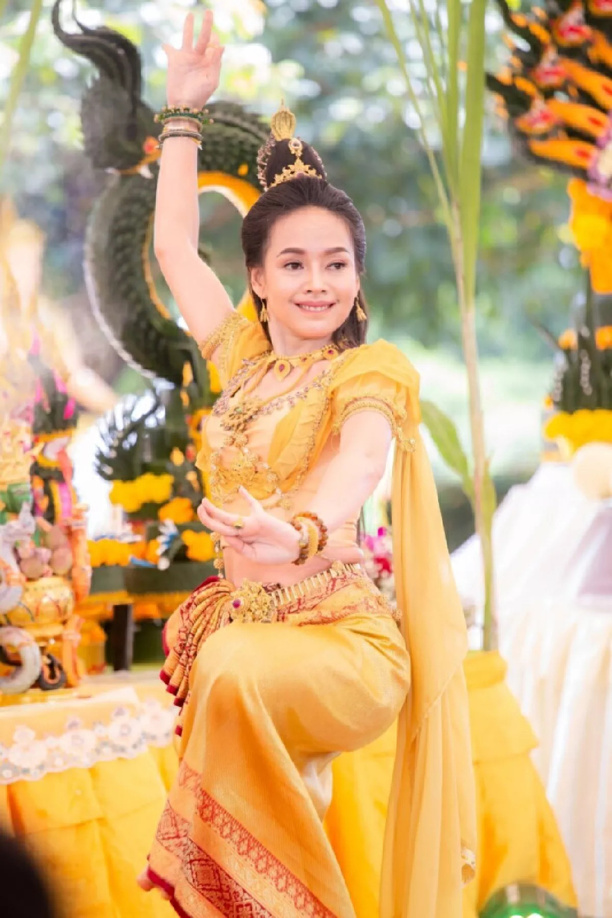 ผู้บริหาร บริษัท อัลฟ่า 17 จำกัด (ครีมกันแดดนาคา) ร่วมพิธีบวงสรวงพ่อปู่ศรีสุทโธ และ แม่ย่าศรีปทุมมา