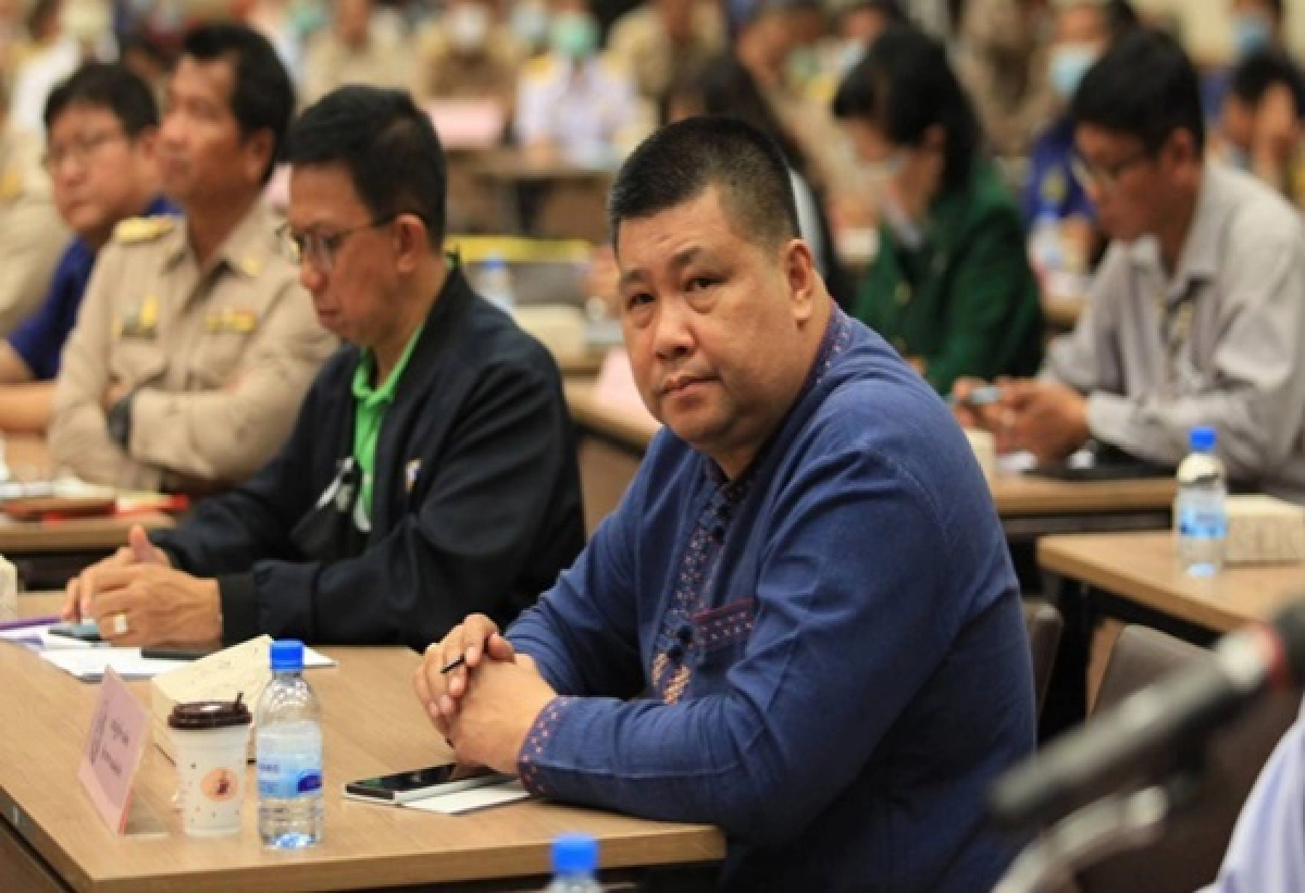 'รมช.ประภัตร' นั่งหัวโต๊ะประชุมขับเคลื่อนไทยไปด้วยกัน จ.ขอนแก่น  ดันอาชีพทางเลือกเลี้ยงสัตว์-ปลูกพืชน้ำน้อย ส่งเสริมให้เกษตรกรมีรายได้ 