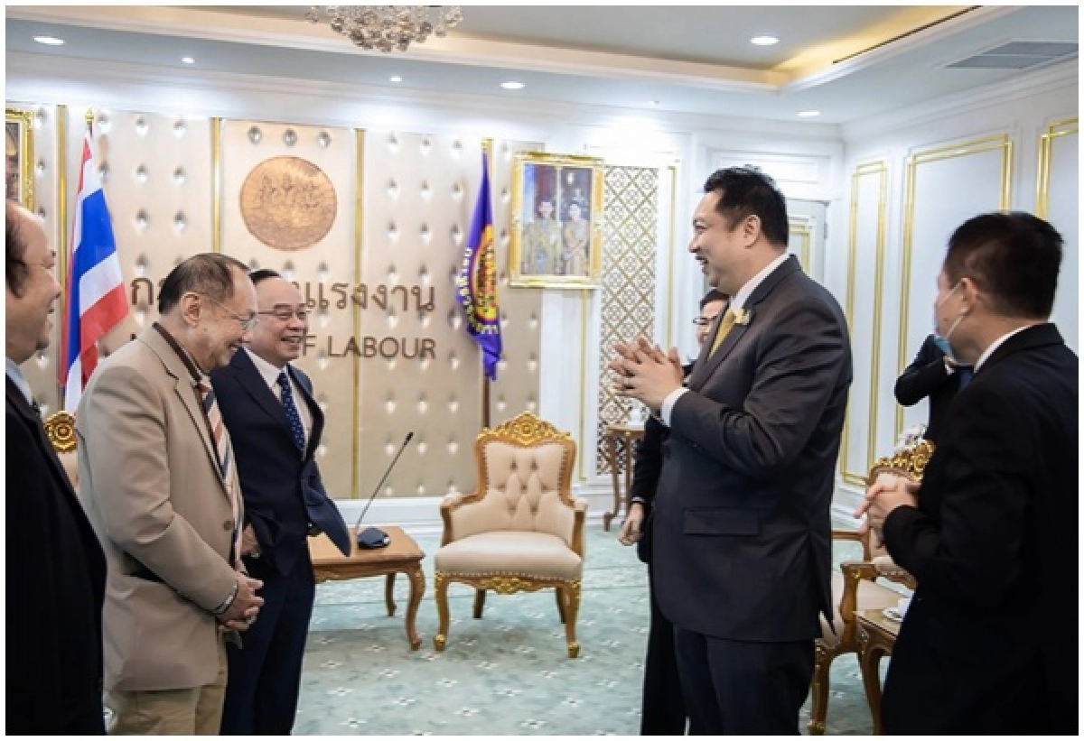 'สมาคม ร.พ.เอกชน' เข้าพบ 'จับกัง1' รับทราบนโยบายแรงงาน ร่วมมือยกระดับบริการทางการแพทย์แก่ผู้ประกันตน