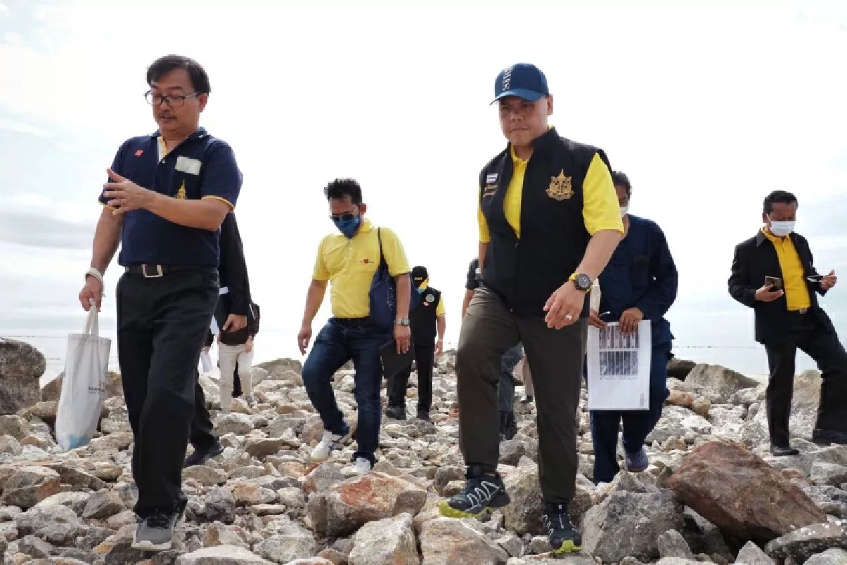   "วราวุธ" สั่งเร่งแก้ไขปัญหากัดเซาะชายฝั่ง "พระราชนิเวศน์มฤคทายวัน"