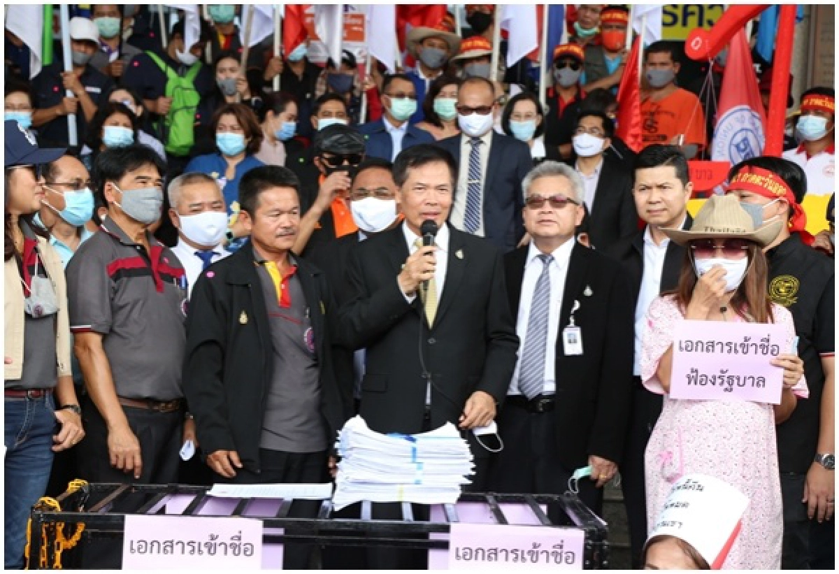 'จับกัง1' ส่ง 'เลขารัฐมนตรี' รับ 7 ข้อเรียกร้อง คสรท.สร้างความเท่าเทียมแรงงานทุกระดับ