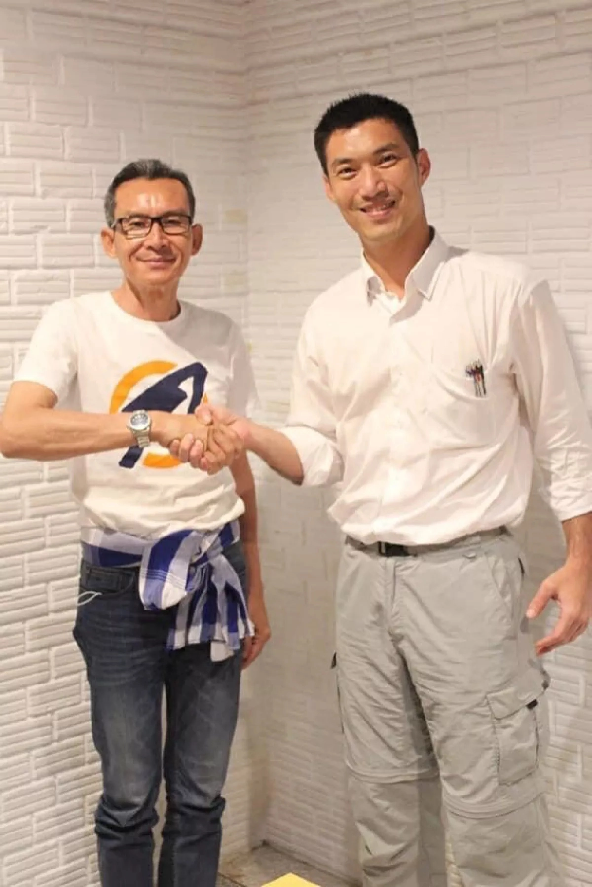 10 ตัวเต็ง ชิงนายก อบจ. ค่าย "เอก-ป๊อก"' 