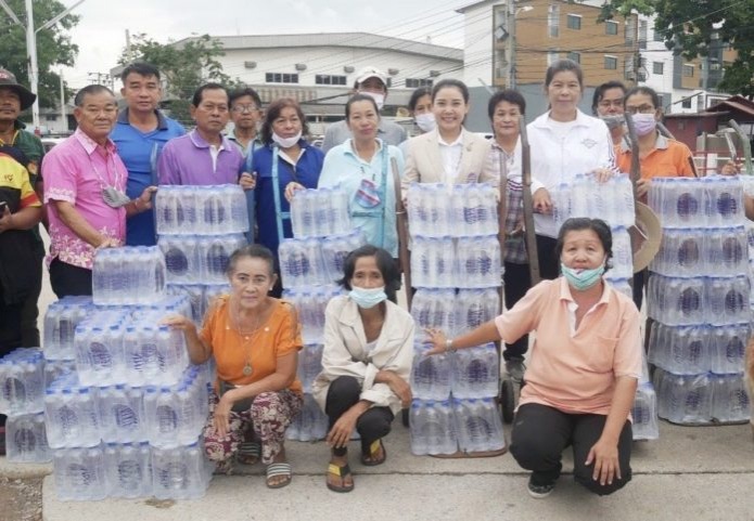 "ส.ส.ไพลิน" พปชร. ลงพื้นที่ช่วยปชช.ต่อเนื่อง หลังเดือดร้อนจากเหตุท่อประปาแตก