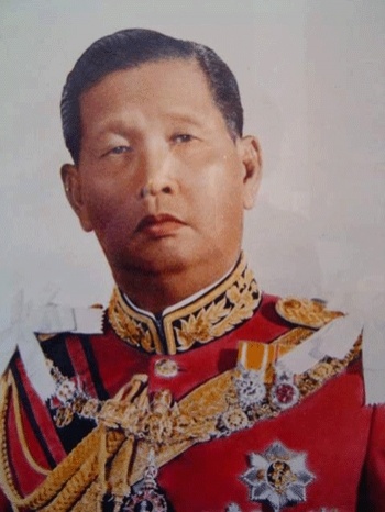 "พระร่วงรางปืน" พระเครื่องคู่บารมีจอมพลสฤษดิ์ ธนะรัชต์