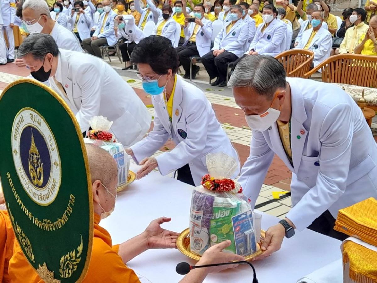 ศิริราชจัดงานศิระกรานพระภูบาลนวมินทร์ ปีที่ ๔ "ในหลวงในความทรงจำ"   