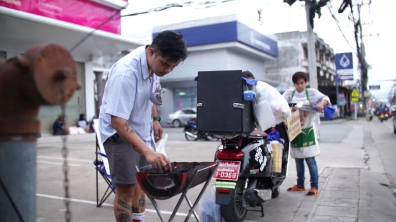 งานไม่เคยทำให้เราทุกข์ ถ้าเราทำมันด้วยความสุข