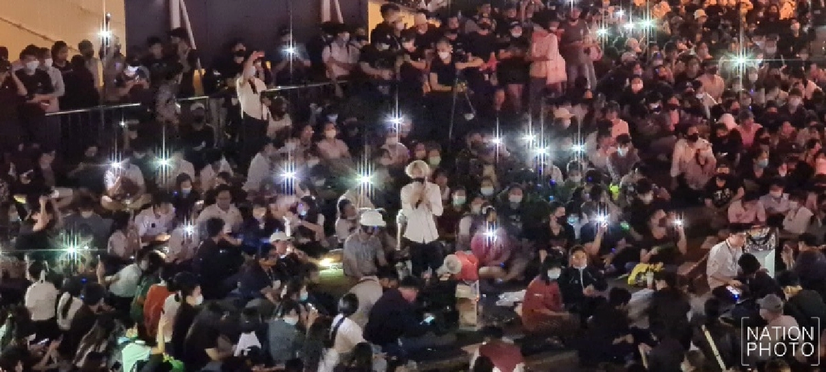 เปิดภาพบรรยากาศ #ม็อบ19ตุลา ที่แยกเกษตร
