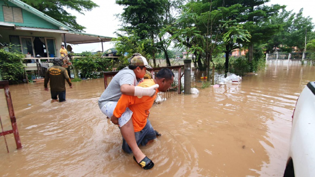 \"ร่วมกตัญญู\" เร่งช่วยปชช.ปากช่อง หลังน้ำเขาใหญ่ทะลักรอบใหม่