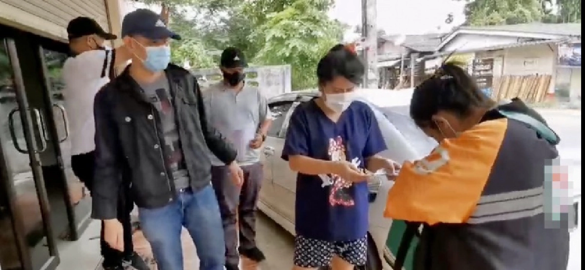 ปคบ.รวบสาวแสบ 2 พี่น้องหลอกขายชุดนอนราคาถูก 