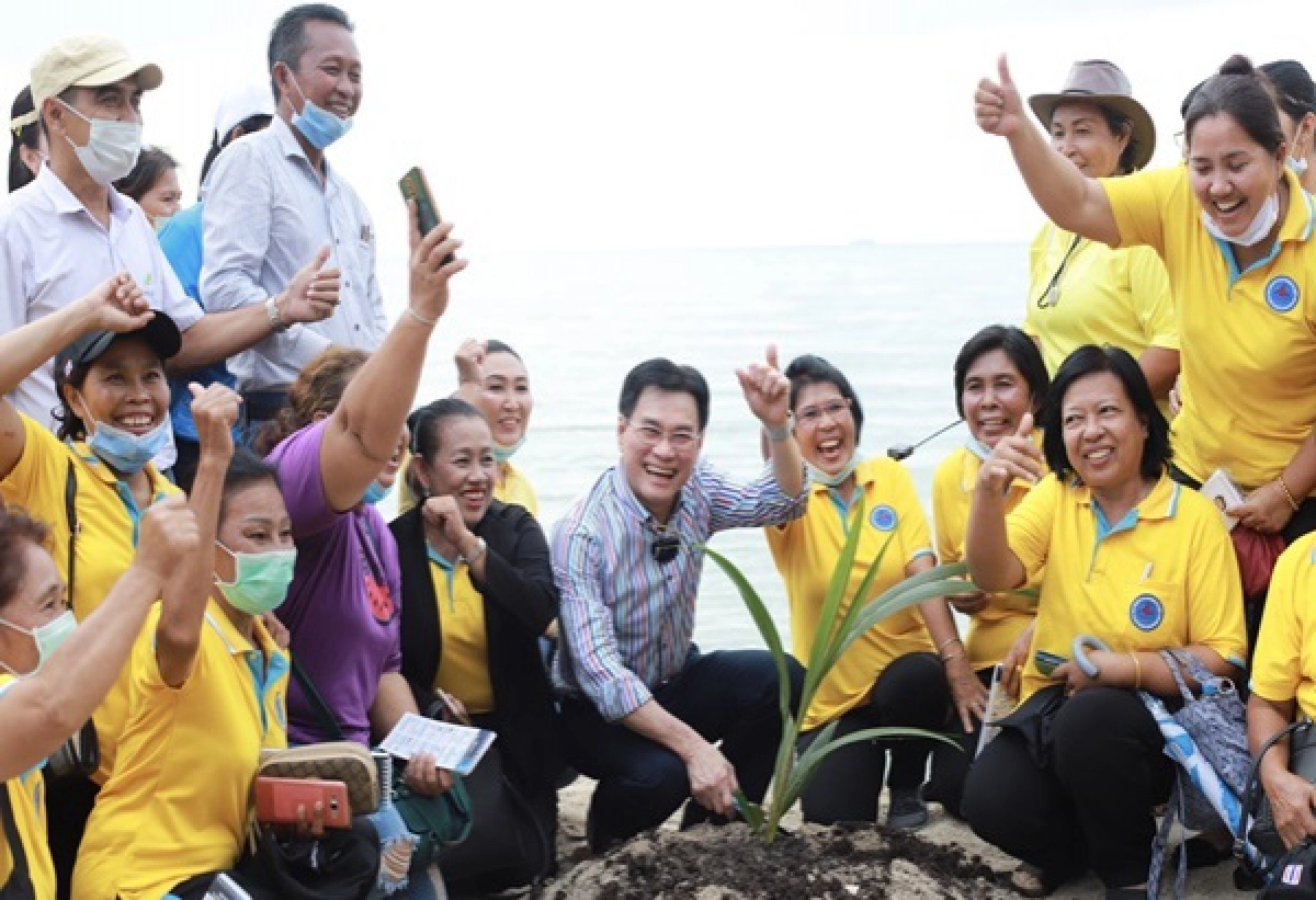 จุรินทร์ ชู เกษตรตามแนวพระราชดำริ ควบคู่การท่องเที่ยว เป็นทางรอดทุกวิกฤติ 