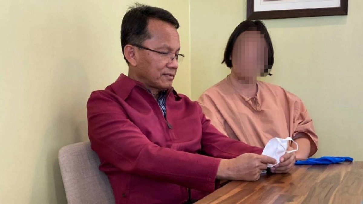  ภาพหลุด รมว.ยุติธรรม นั่งคุย รุ้ง-ไมค์-เพนกวิน