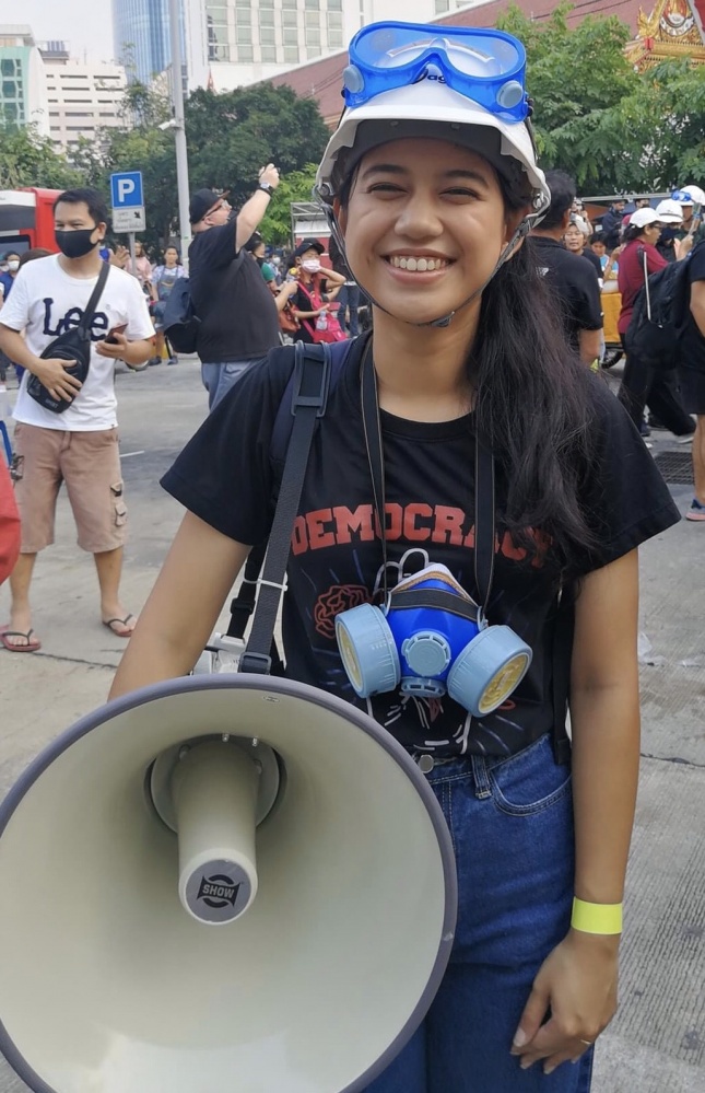 ศึกชิงพื้นที่ ม็อบไม่ใช่ม็อบ