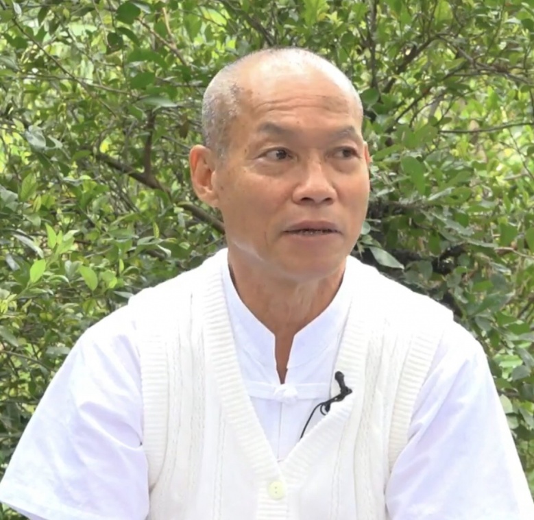 เหลืองพรึ่บ หลวงปู่เคลื่อนพล กองทัพปกป้องสถาบัน