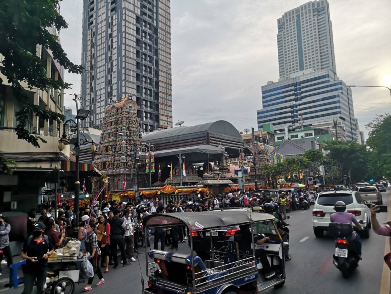 ม็อบราษฎรสีลม​ยุติแล้ว​ "มายด์ ภัสราวลี" จี้นายกฯลาออก ฟังเสียงประชาชน