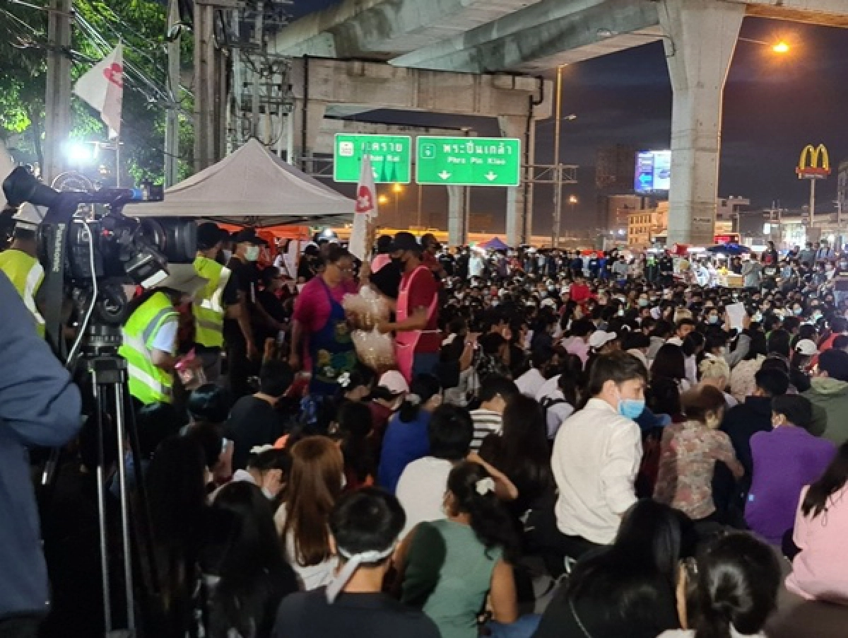 เครือข่ายคนรุ่นใหม่นนทบุรี