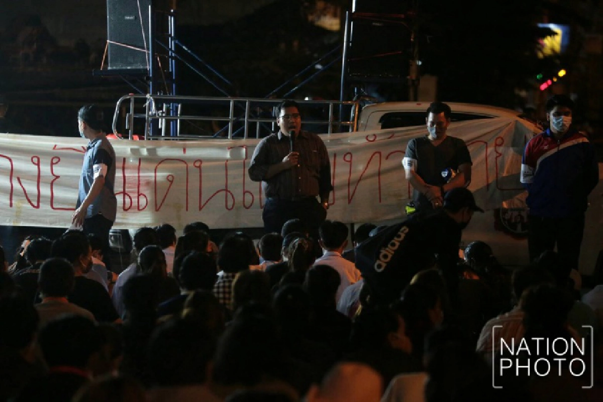 จับจังหวะ ผู้ดี "อานันท์" กลางดงม็อบเด็ก