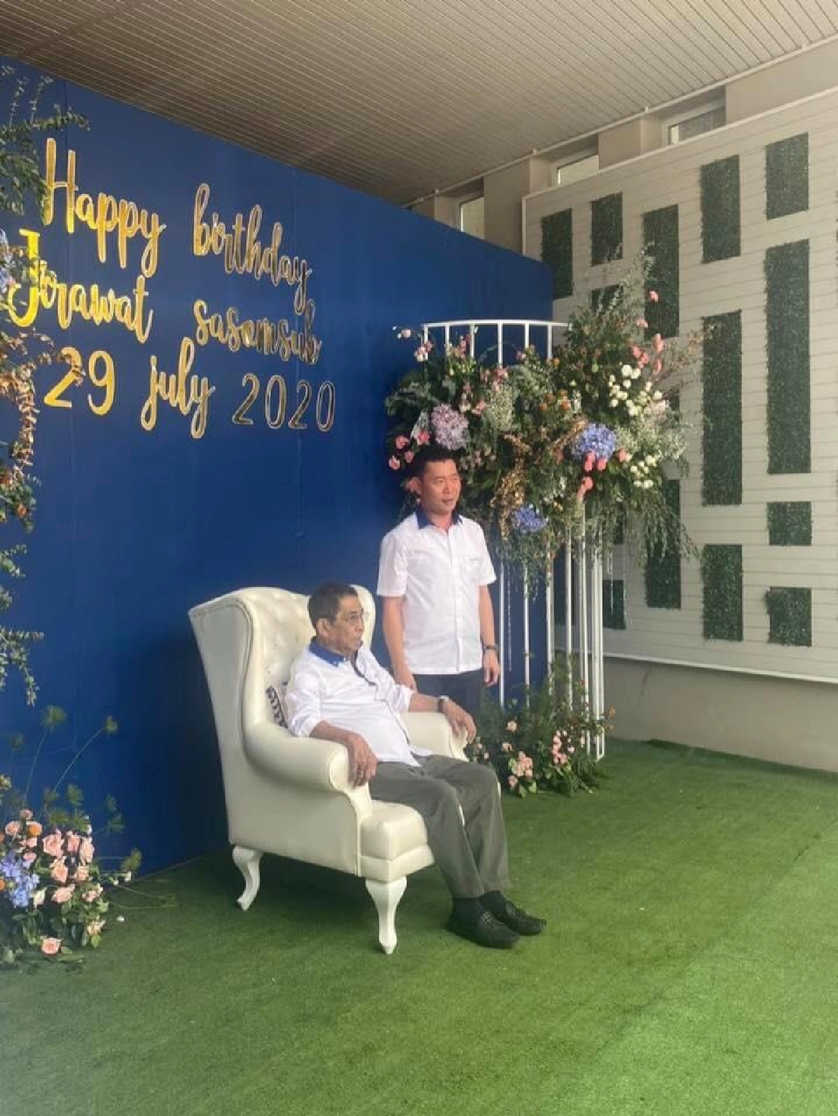 ศึกเจดีย์ใหญ่ 'สะสมทรัพย์' รุ่น 3 ฝ่าด่านม็อบเด็ก