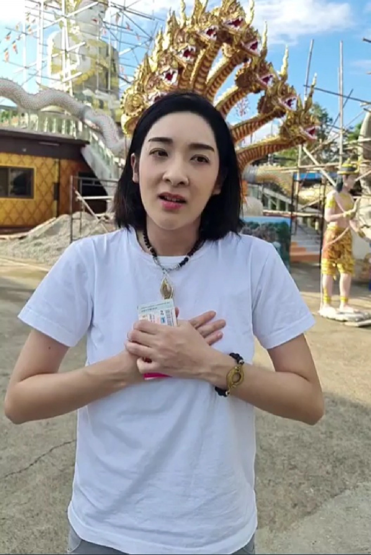"เฟี้ยวฟ้าว"ถูกหวย17ใบ เผยเรื่องราวสุดปาฏิหาริย์นาทีรำถวาย จนชาวเน็ตถึงขั้นต้องทัก