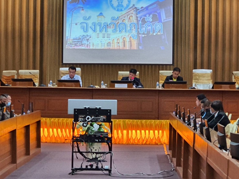 "แรมโบ้" ถกเตรียมความพร้อมรับ ครม.สัญจร พื้นที่ท่องเที่ยว ภูเก็ตและเกาะสมุย 