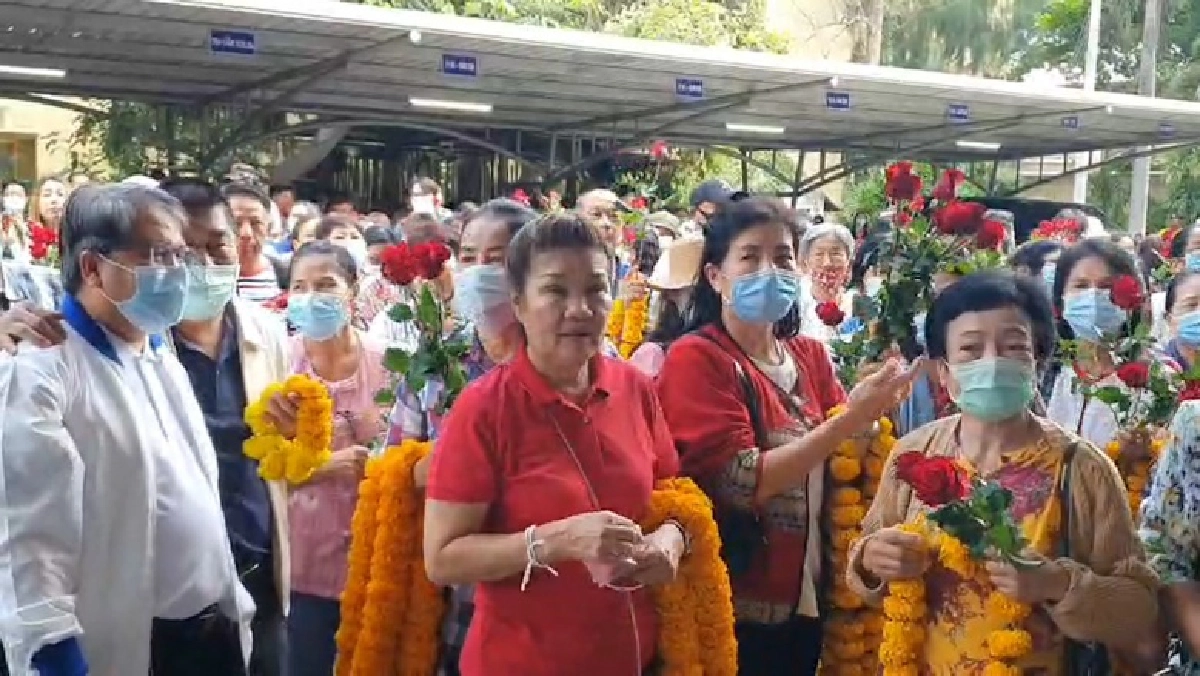 บรรยากาศรับสมัครนายก อบจ. เชียงใหม่ คึกคัก