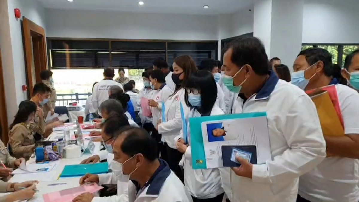บรรยากาศรับสมัครนายก อบจ. เชียงใหม่ คึกคัก