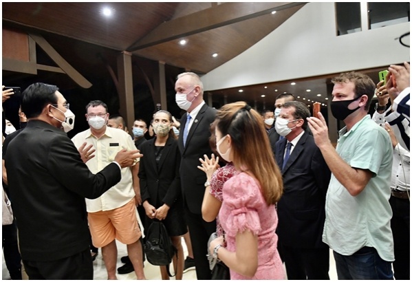 นักธุรกิจต่างชาติ​ ขอบคุณนายกฯ​แก้โควิดได้ยอดเยี่ยม ชมไทยเป็นบ้านหลังแรกที่รักและผูกพัน