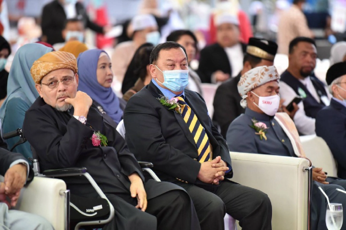 "จุติ" เป็นประธานเปิดงาน ""รวมพลังความดีซับน้ำตาผู้ลี้ภัย"ร่วมหาทุนช่วยเหลือเพื่อนมนุษย์ 