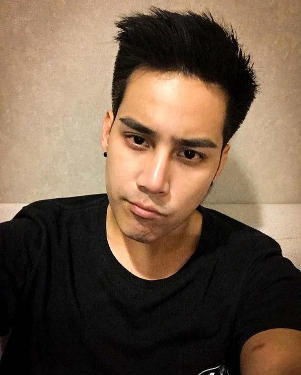 ยันบริสุทธิ์ "เอิร์ธ วิศววิท" หอบหลักฐานชี้แจงตำรวจคดีรถหรูพันแก๊งเว็บพนัน