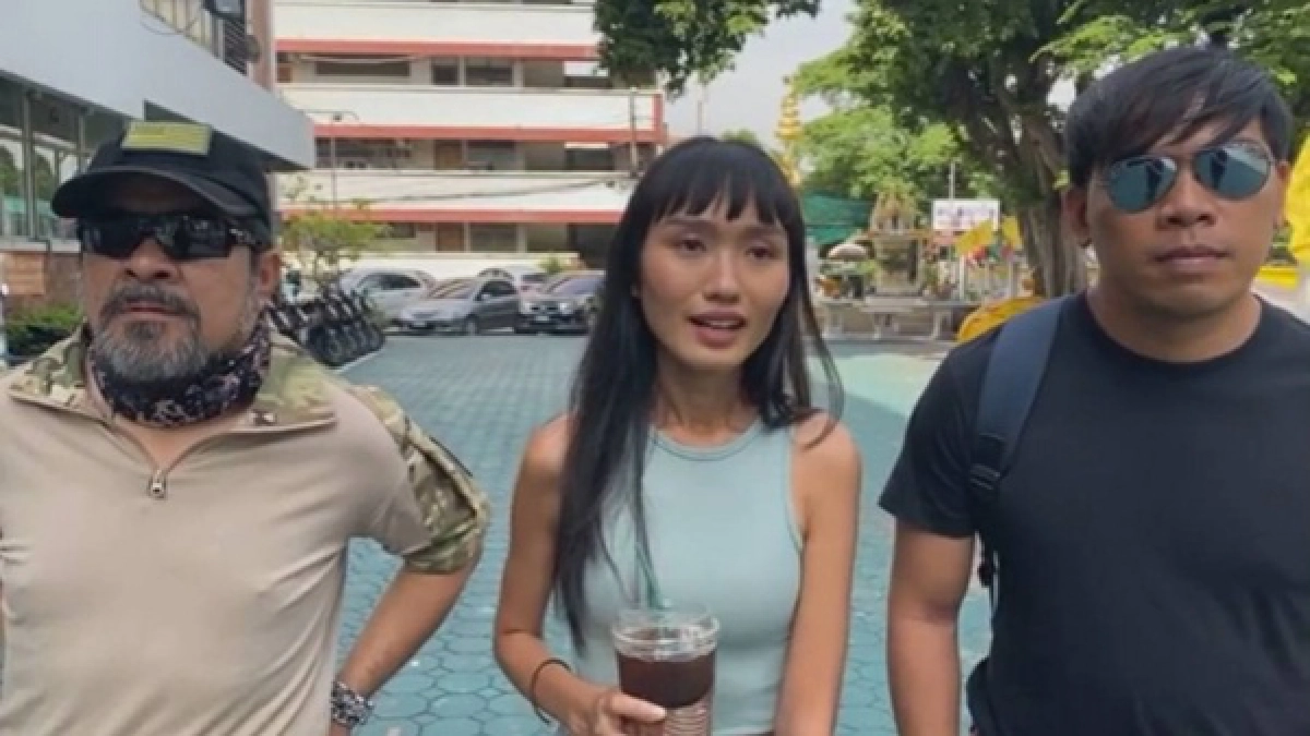 ชลธิชา แจ้งเร็ว