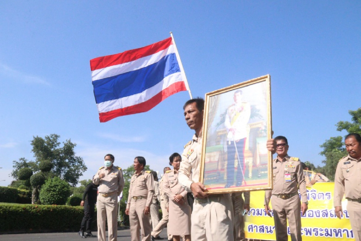 กำนัน, ผู้ใหญ่บ้าน, พิจิตร, ปกป้องสถาบัน