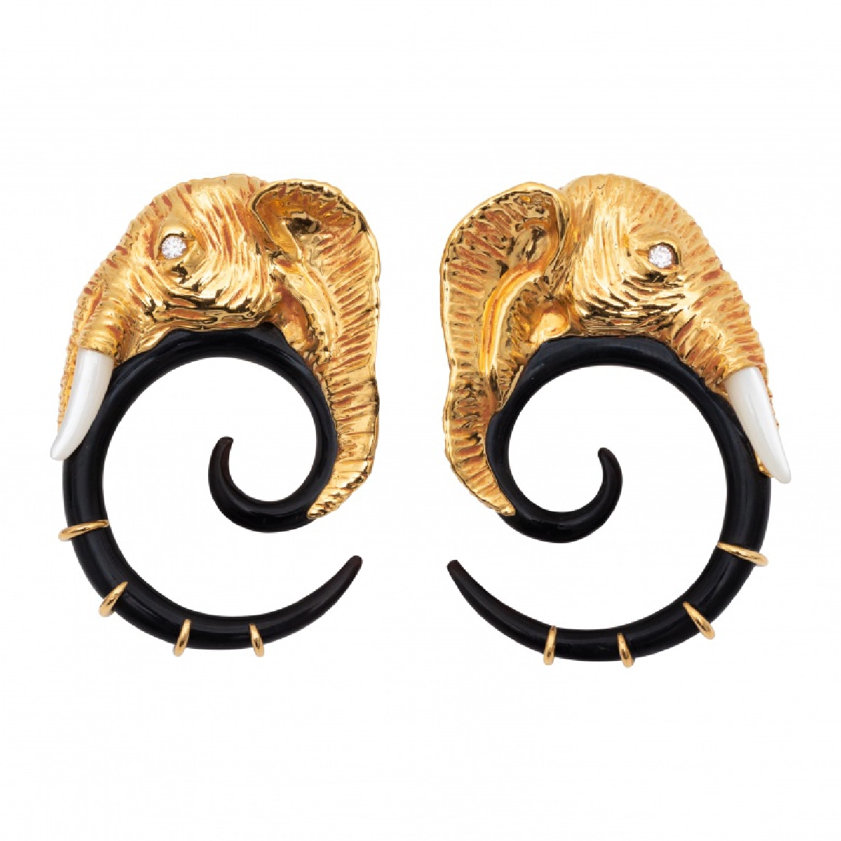 ส่งต่อความรัก ความหวังดี ผ่านของขวัญแฮนด์เมดดีไซน์เก๋ 