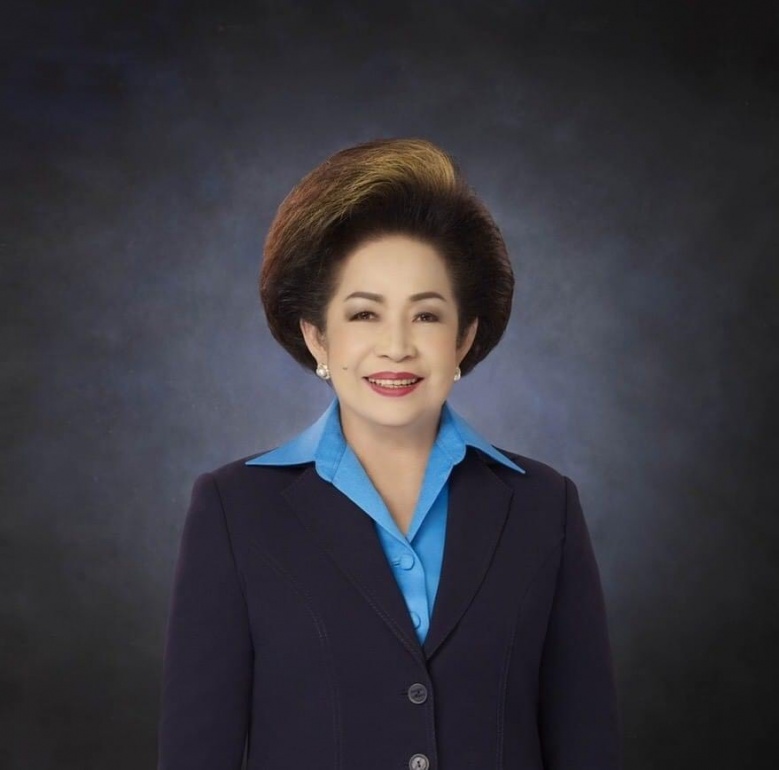 มากันครบ "บ้านใหญ่" ไม่ตายทายท้า "ธนาธร"