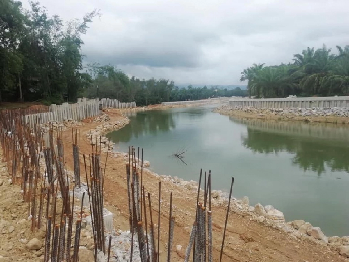 ศรีสุวรรณโวยก่อสร้างเขื่อนป้องกันตลิ่งริมคลองกะเปอร์ทำลายพื้นที่ชุ่มน้ำนานาชาติ