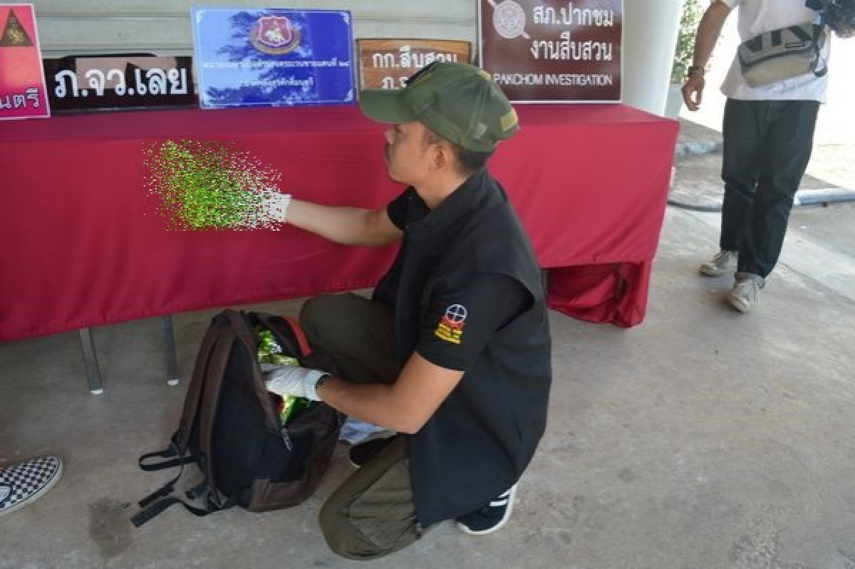 ตำรวจเลยสนธิกลัง จับกุมผู้ต้องหาพร้อมยาเสพติดมูลค่ากว่า 3 ล้านบาท