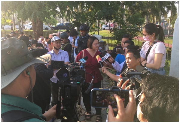 บ้านฉางสะเทือน'ม็อบไมค์'เขย่าคนโตบ้านค่าย