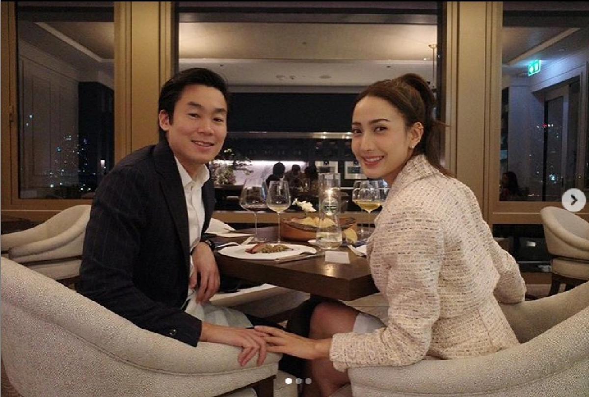 "แต้ว ณฐพร" ฉลองครบรอบ 6เดือน พร้อมเขียนความในใจทำไฮโซณัย ยิ้มไม่หุบ