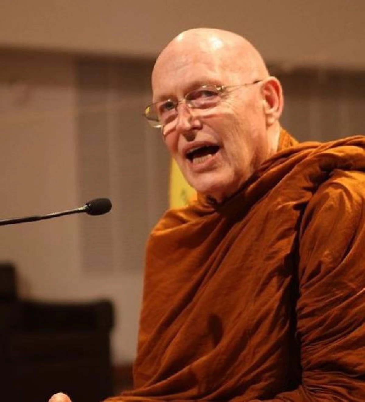 โปรดเกล้าฯ พระราชทานสมณศักดิ์ "หลวงปู่สุเมโธ-พระฟิลลิป"