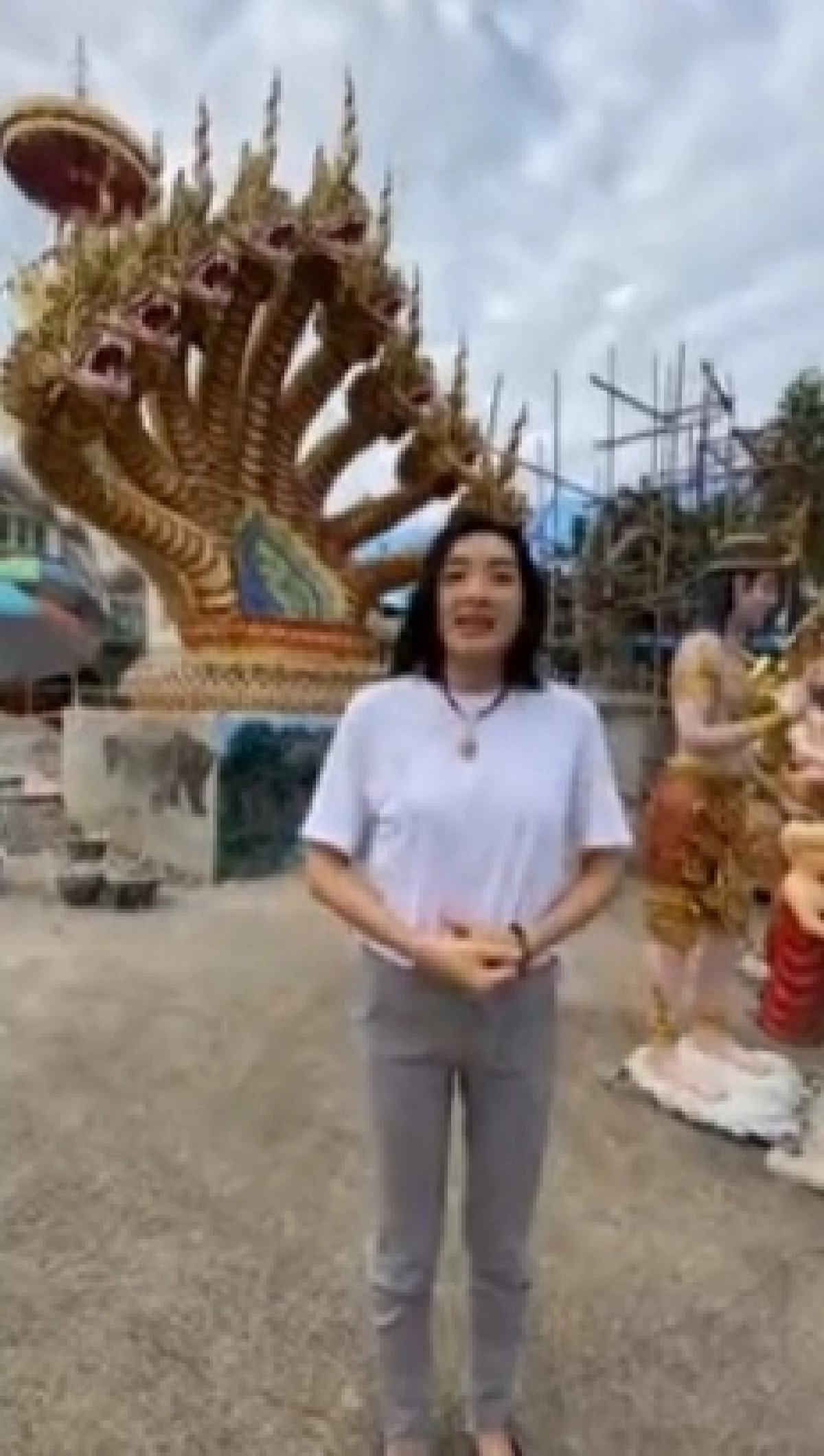 "เฟี้ยวฟ้าว" ไม่พลาด งวดนี้เอาอีก ถูกลอตเตอรี่ 100 ใบ 
