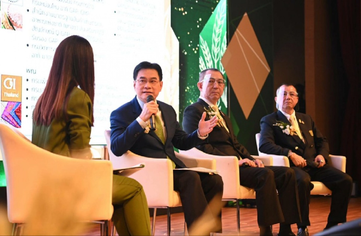 "จุรินทร์" นำ 3 ประสาน พาณิชย์-เกษตร-ทบ. ผนึกกำลังขับเคลื่อนนโยบาย"เกษตรผลิตพาณิชย์ตลาด"