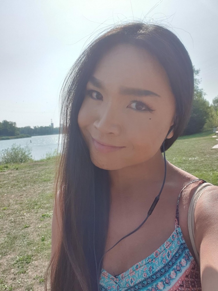 ราษฎรตีกัน "อั้ม เนโกะ" แฉยับ  ก๊วน "จรรยา" ลวงโลก 