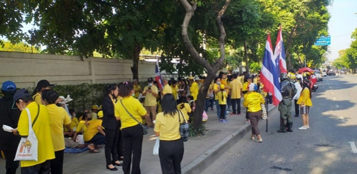 ประมวลภาพคลิปบรรยากาศการชุมนุมที่รัฐสภา จับตาการพิจารณารับร่างแก้ไขเพิ่มเติมรัฐธรรมนูญ