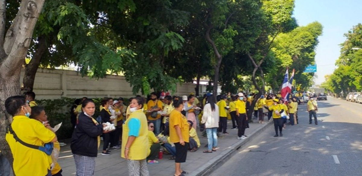 ประมวลภาพคลิปบรรยากาศการชุมนุมที่รัฐสภา จับตาการพิจารณารับร่างแก้ไขเพิ่มเติมรัฐธรรมนูญ