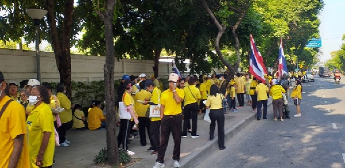 ประมวลภาพคลิปบรรยากาศการชุมนุมที่รัฐสภา จับตาการพิจารณารับร่างแก้ไขเพิ่มเติมรัฐธรรมนูญ
