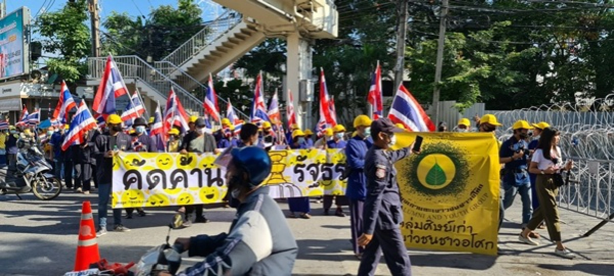 ประมวลภาพคลิปบรรยากาศการชุมนุมที่รัฐสภา จับตาการพิจารณารับร่างแก้ไขเพิ่มเติมรัฐธรรมนูญ