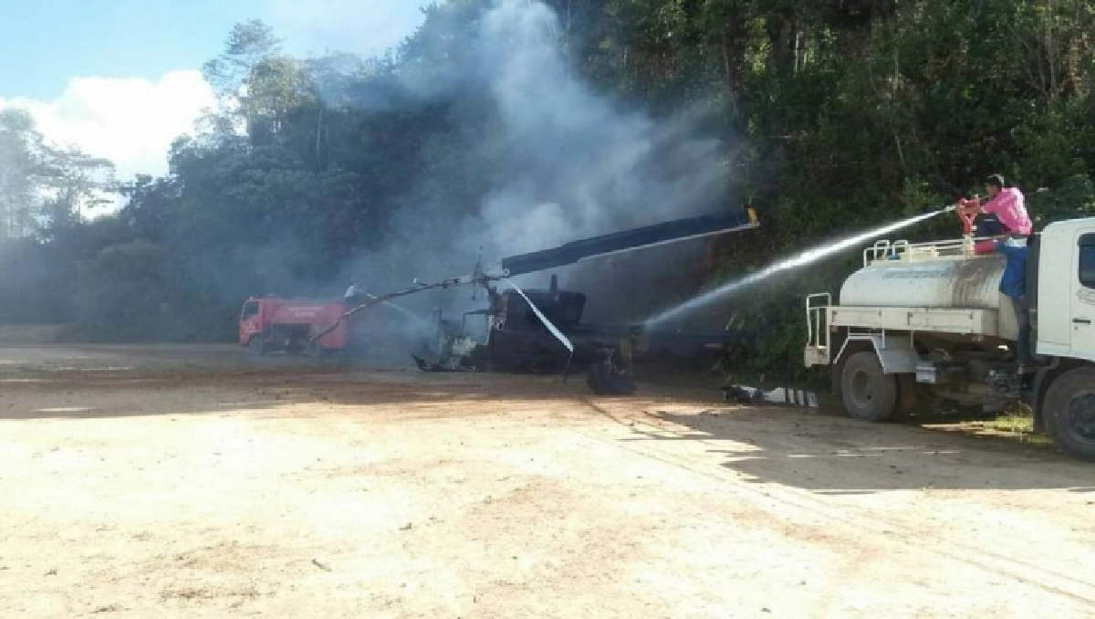 ด่วน เฮลิคอปเตอร์รองผู้ว่าฯเชียงใหม่ ลงฉุกเฉินกระแทกพื้นไฟลุกท่วม หวิดดับยกลำ