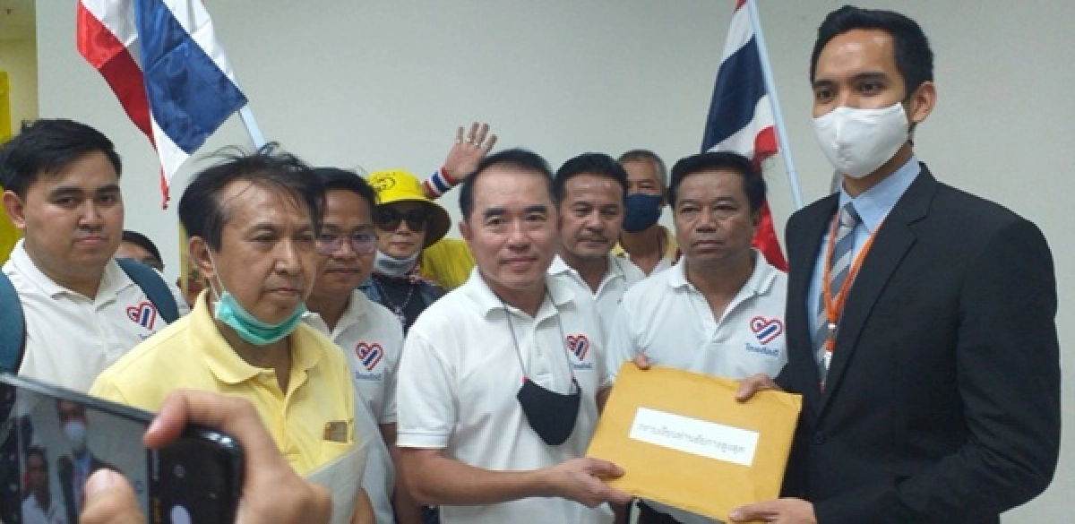 ประมวลภาพคลิปบรรยากาศการชุมนุมที่รัฐสภา จับตาการพิจารณารับร่างแก้ไขเพิ่มเติมรัฐธรรมนูญ